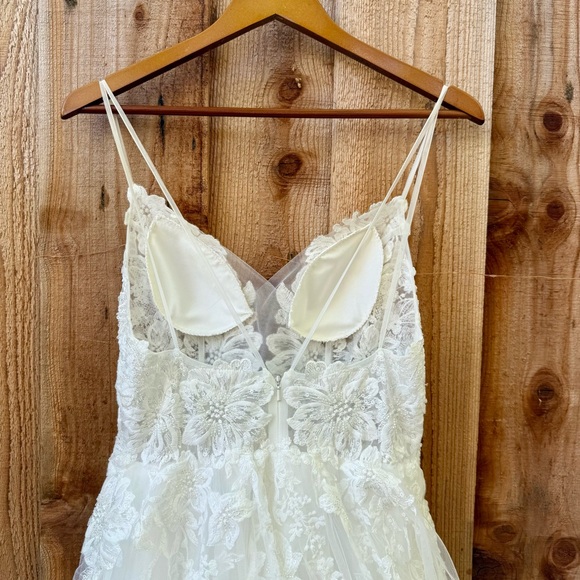 Lulu's White Lace Bridal Dress - Picture 5 of 10